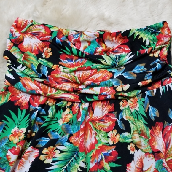 StraplessTop - Picture 2 of 6